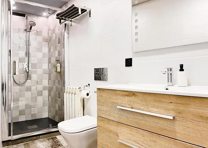 Housing La Sal شقة *